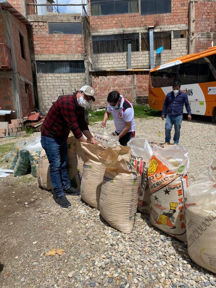 Empresa local de Challhuahuacho apoya a los más necesitados