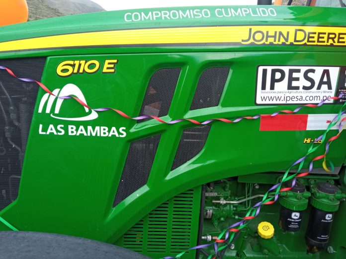 LAS BAMBAS ENTREGA TRACTOR Y RASTRA A LA COMUNIDAD DE TUNTUMA, DISTRITO VELILLE